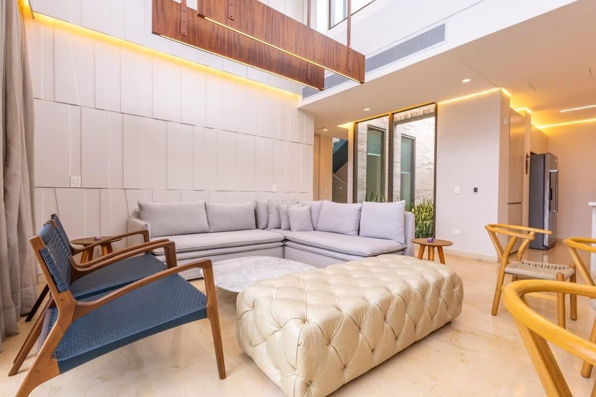 Incredible 4br With Ocean View In Calablanca