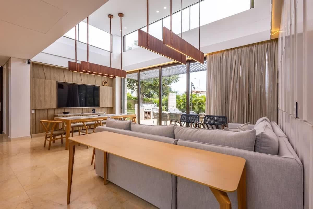 Villa Incredible 4br With Ocean View In Calablanca