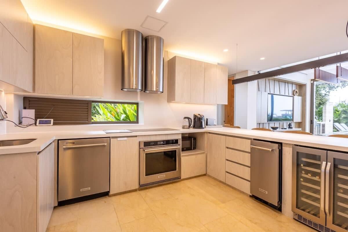 Incredible 4br With Ocean View In Calablanca Cartagena