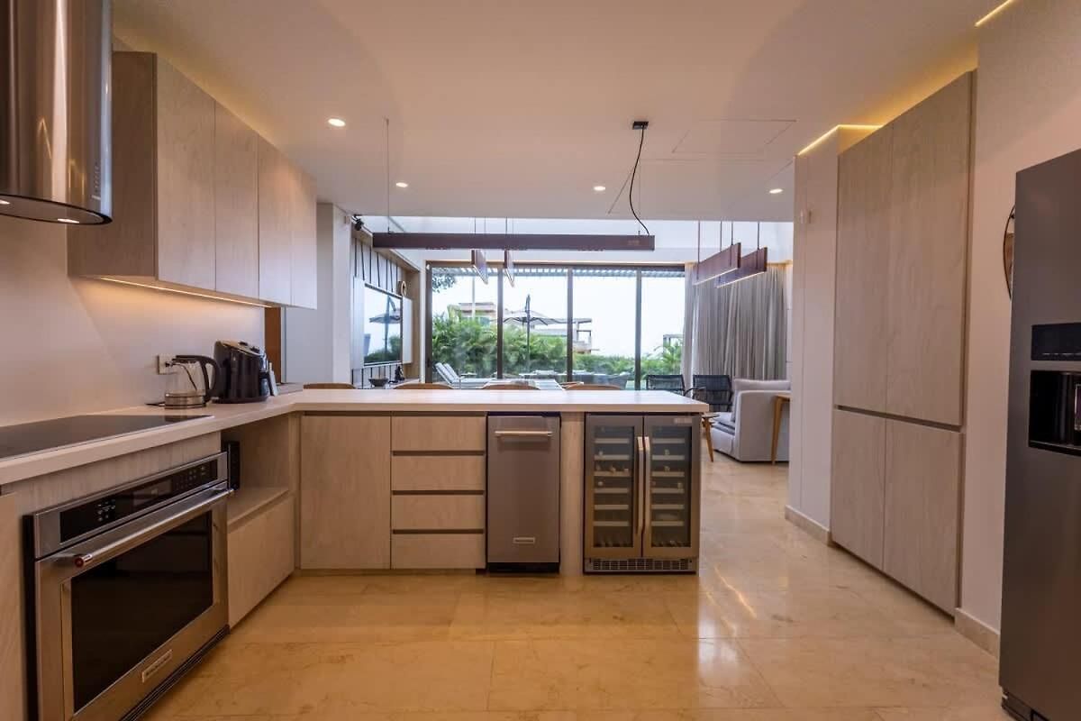 Villa Incredible 4br With Ocean View In Calablanca *
