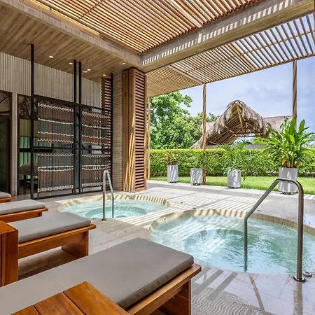 Villa Incredible 4br With Ocean View In Calablanca
