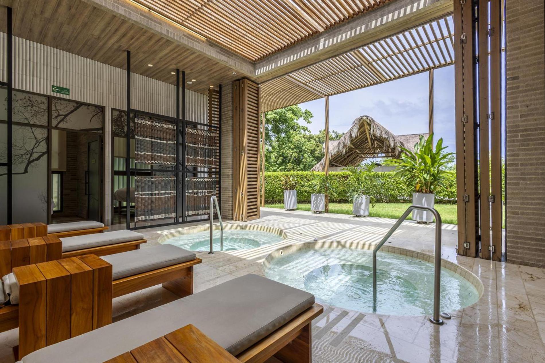 Incredible 4br With Ocean View In Calablanca Villa